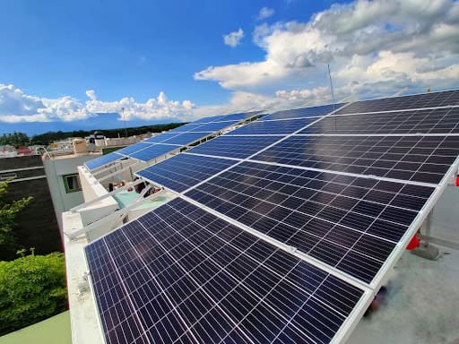Solargentum Servicio de sistema de energía solar. Salagua
